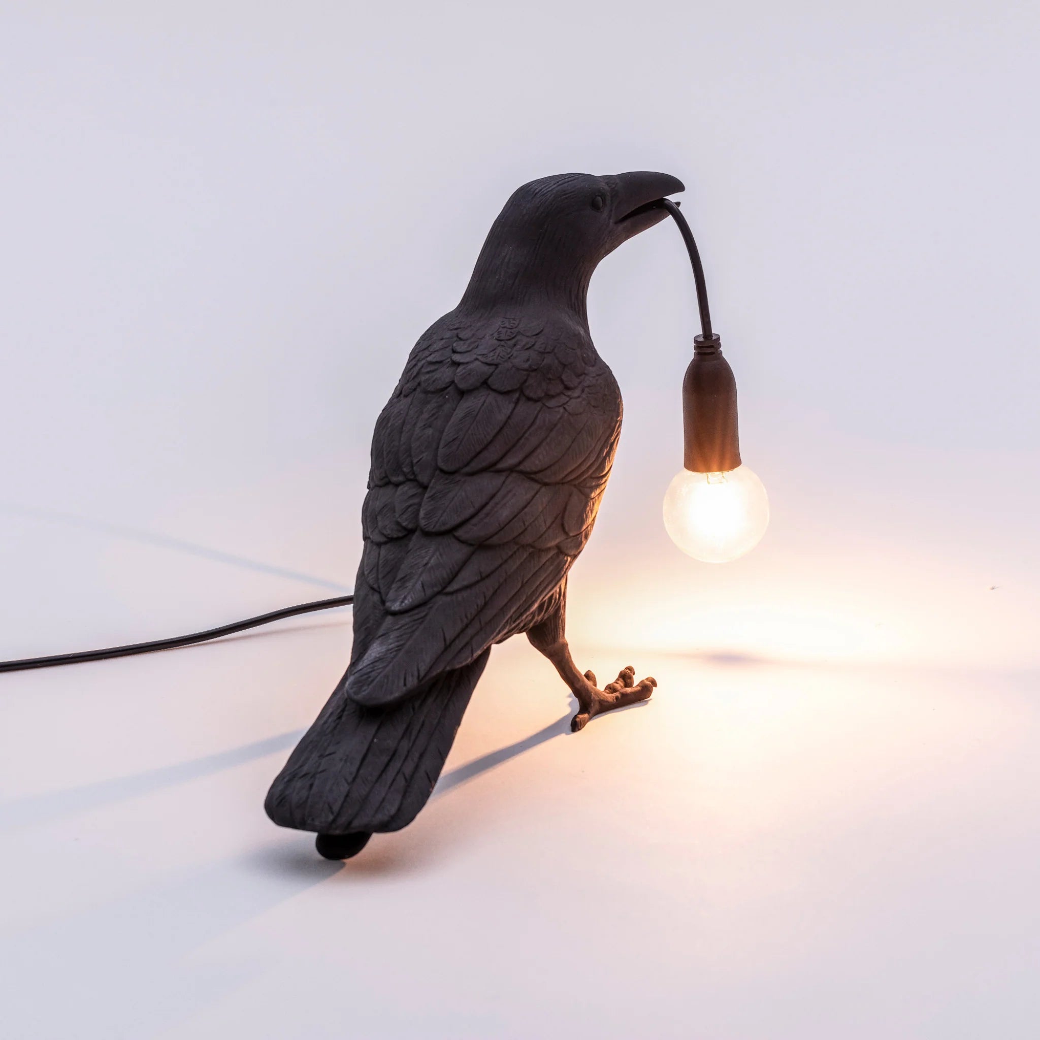 Bird Lamp Black Waiting